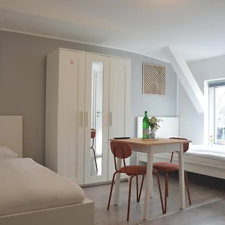Studio Apartment 1- Komfort & Guenstig Apartment *