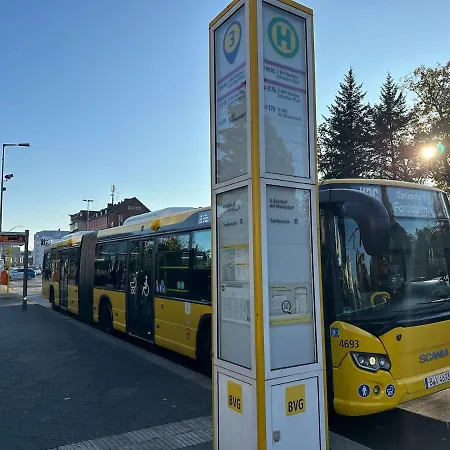 1- Komfort & Guenstig דירה *