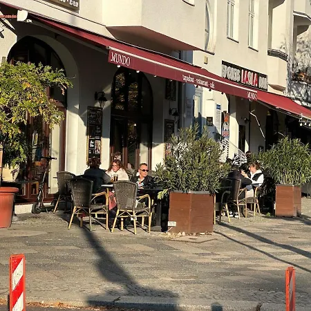 1- Komfort & Guenstig * ברלין