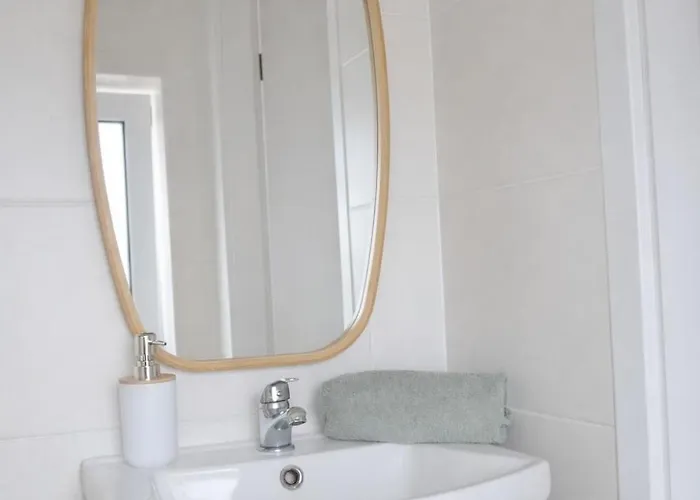 1- Komfort & Guenstig * ברלין